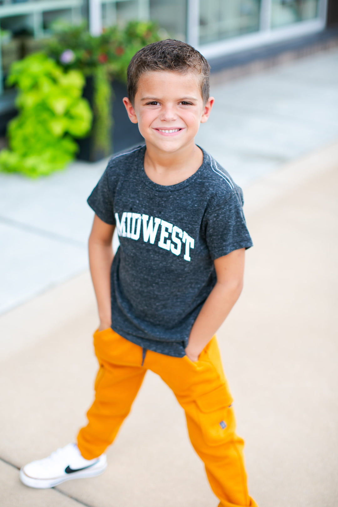 SILAS - MIDWEST Tee in Charcoal (4, 5, 7 and 8)