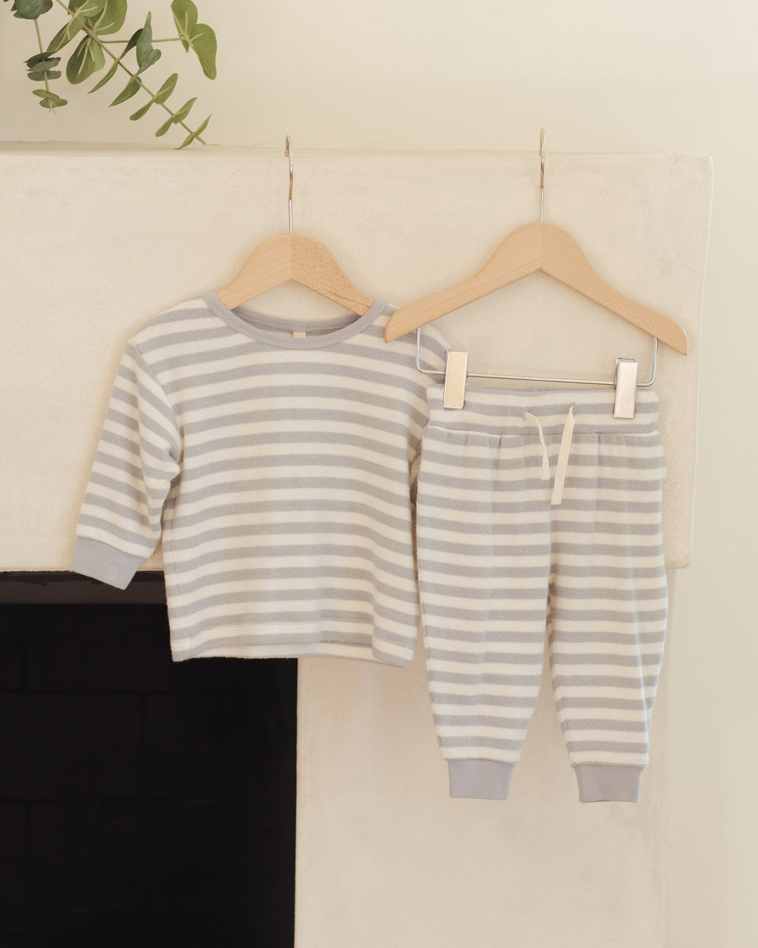Quincy Mae boys cozy set in blue stripes