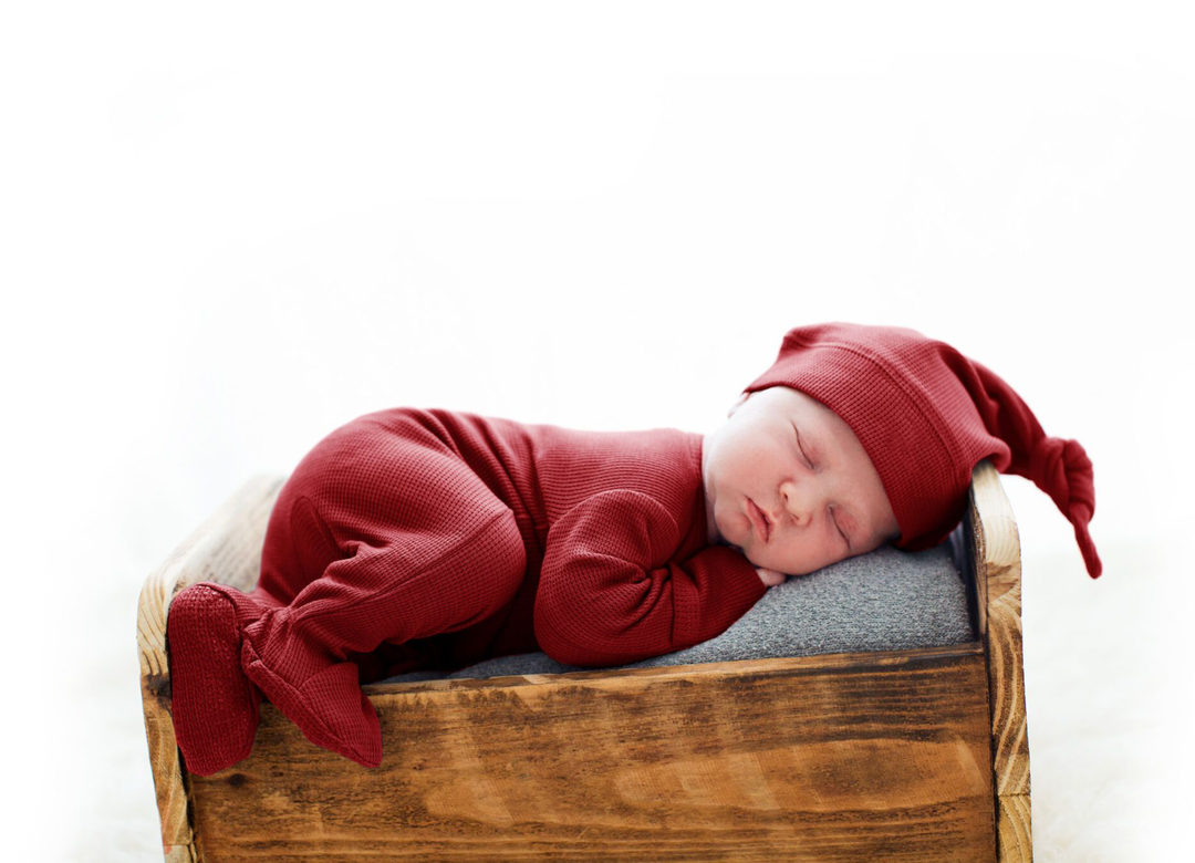 L'oved Baby - Organic Thermal Two-Way Zipper Footie in Crimson (9-12mo)