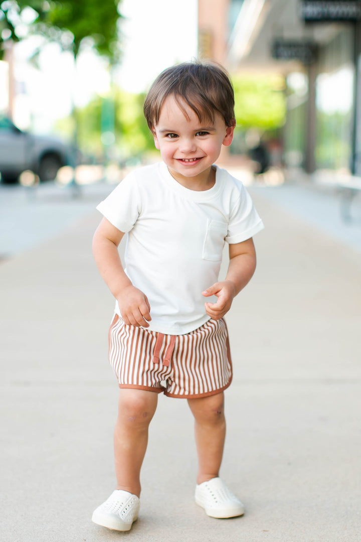 Little Bipsy off white pocket tee