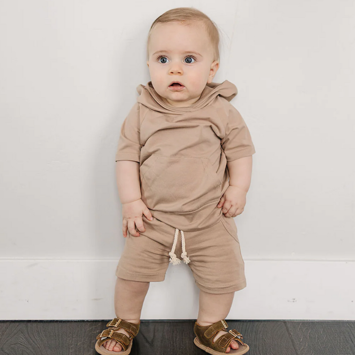 Mebie Baby - Hooded Tee and Shorts Set in Sand (4T)