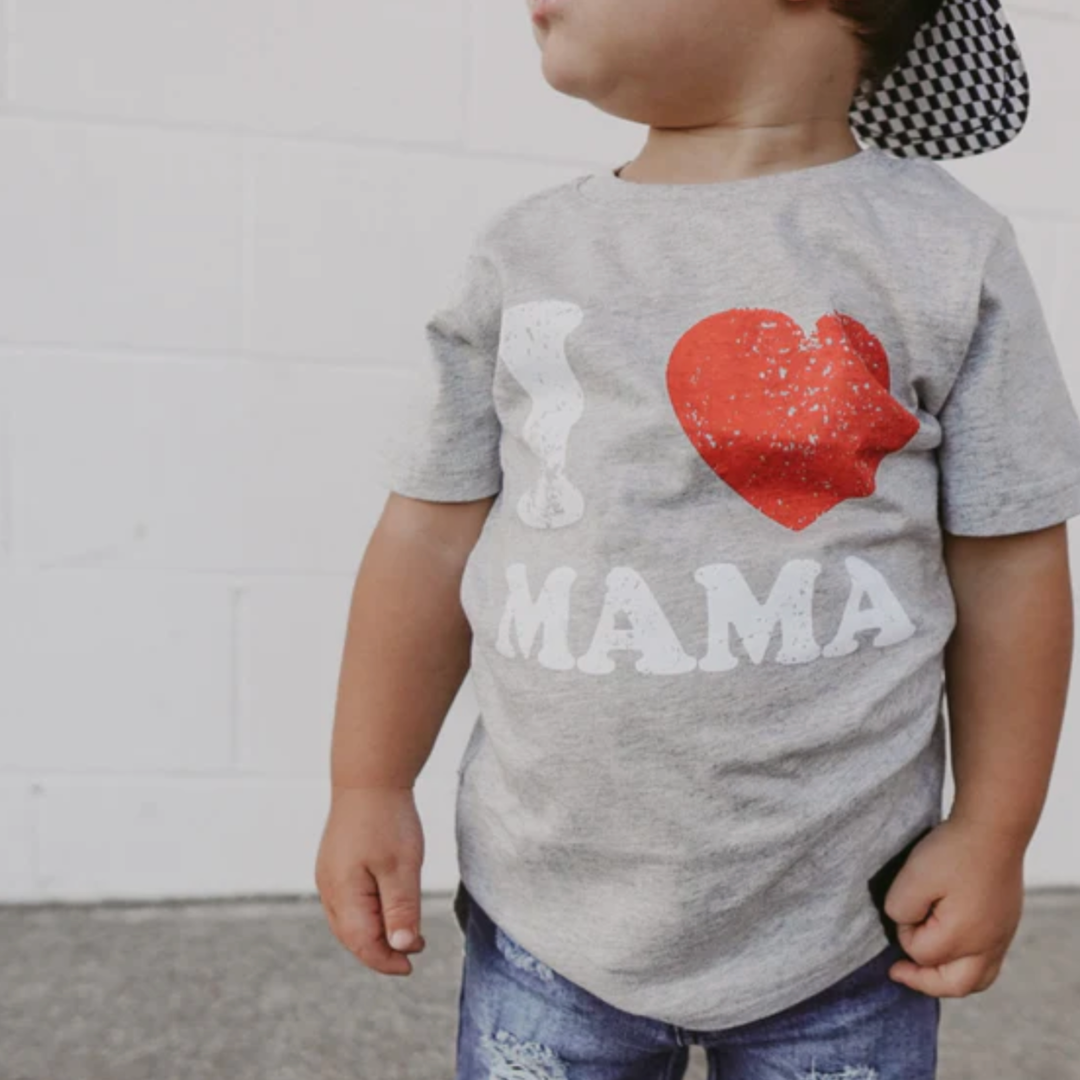 Trilogy Design Co - I LOVE MAMA Tee in Heather Grey