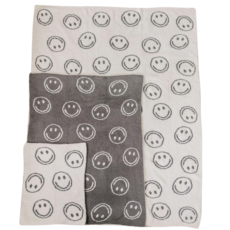 Mebie Baby - Plush Children's Smile Blanket in Taupe - 3 Sizes Available