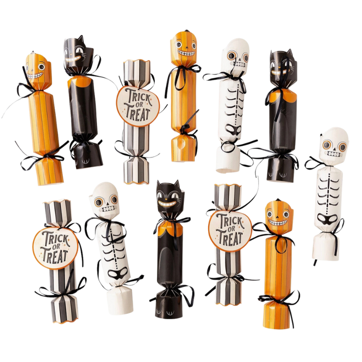 Halloween vintage party crackers