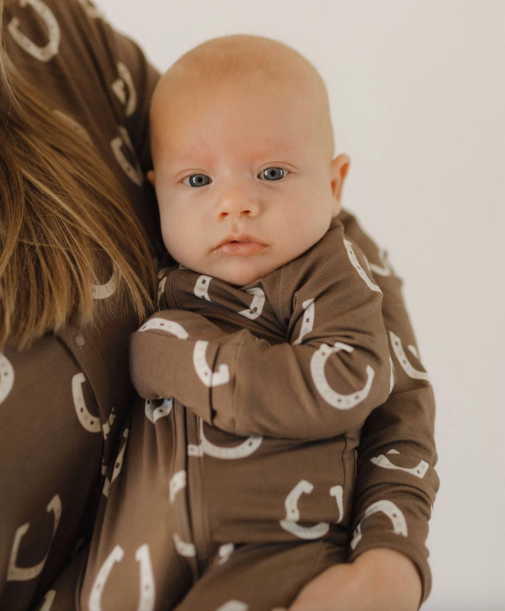 Baby horseshoe pajamas romper in brown 