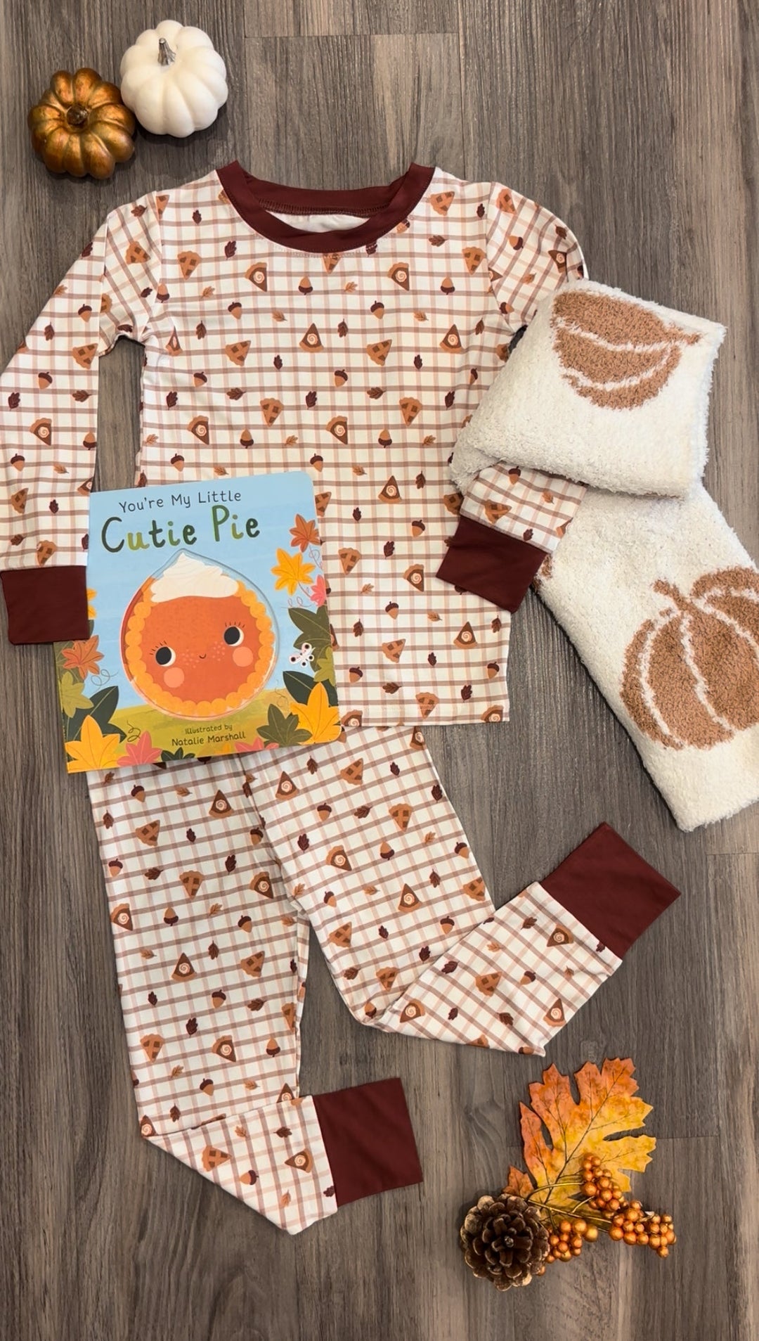 In My Jammers - Spiced Pie Two-Piece PJ Set in Cream/Maroon