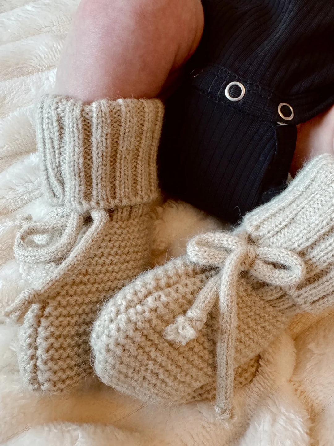 Spearmint LOVE - Knit Baby Booties in Cocoa