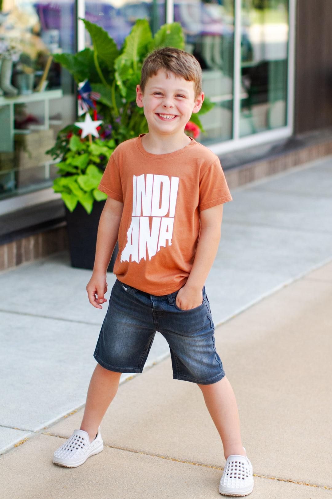 Roman & Leo - Vintage Style Indiana Tee in Pecan (3, 4, and 6)