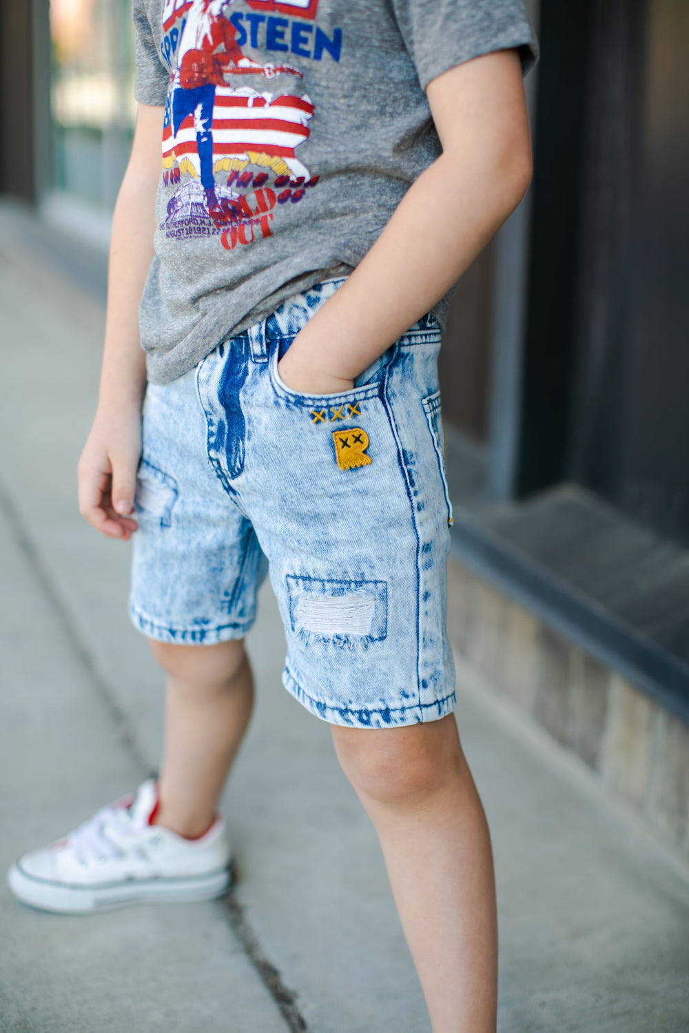 boys light wash denim shorts