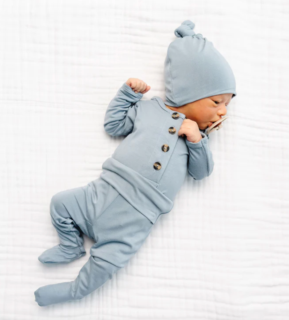 Lou Lou & Company Leo baby top and bottom set blue