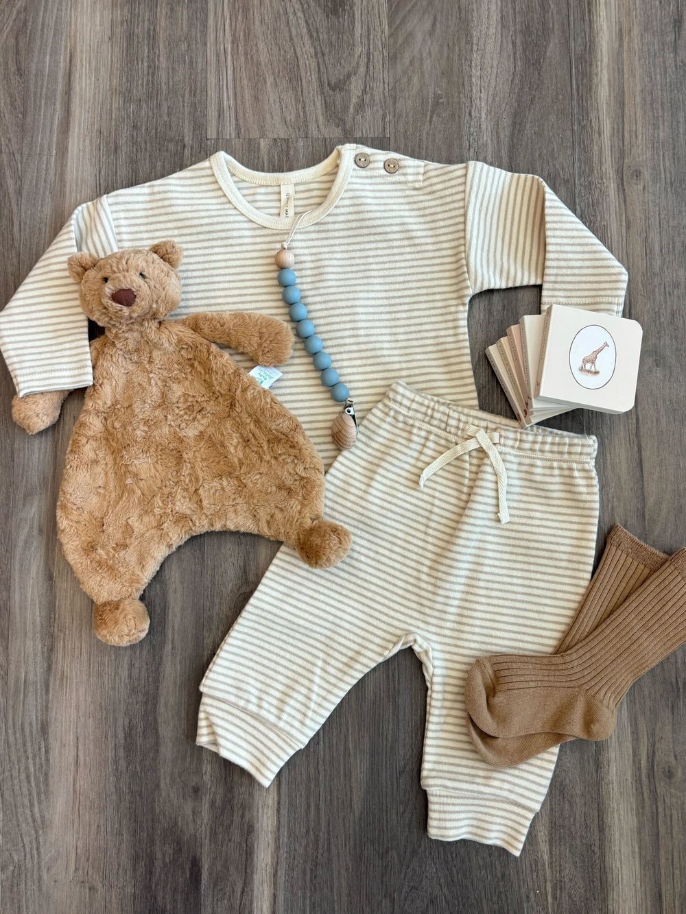 Neutral organic baby boy clothes
