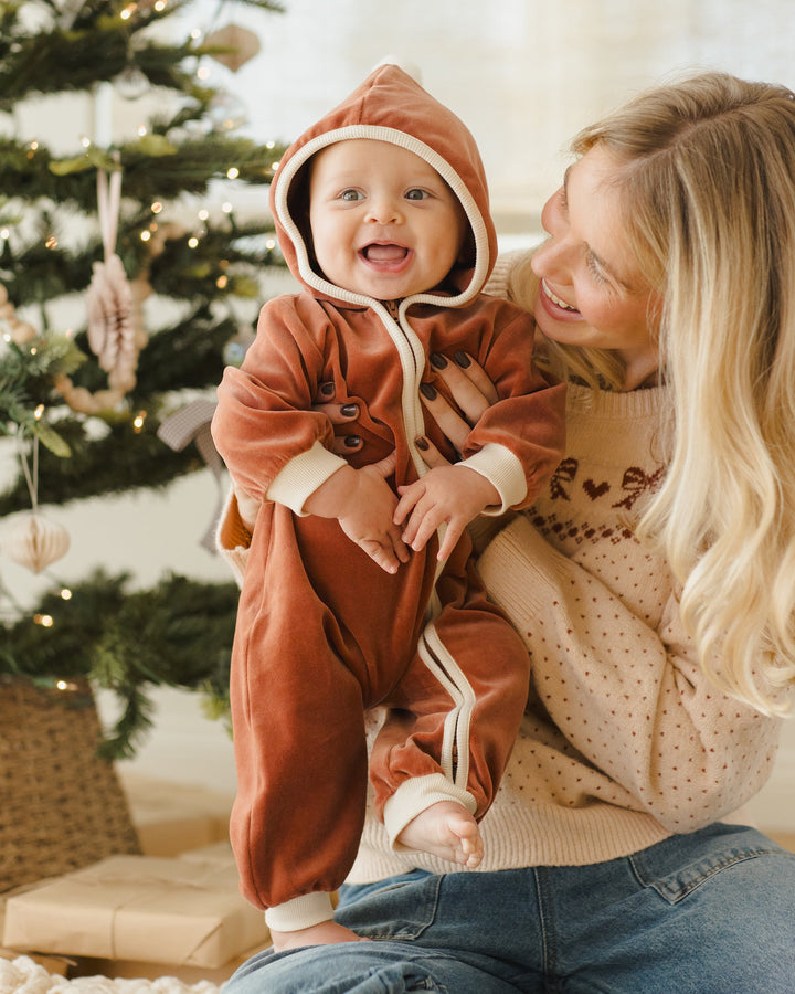 Quincy Mae - Velour Zip Hooded Jumpsuit in Cranberry