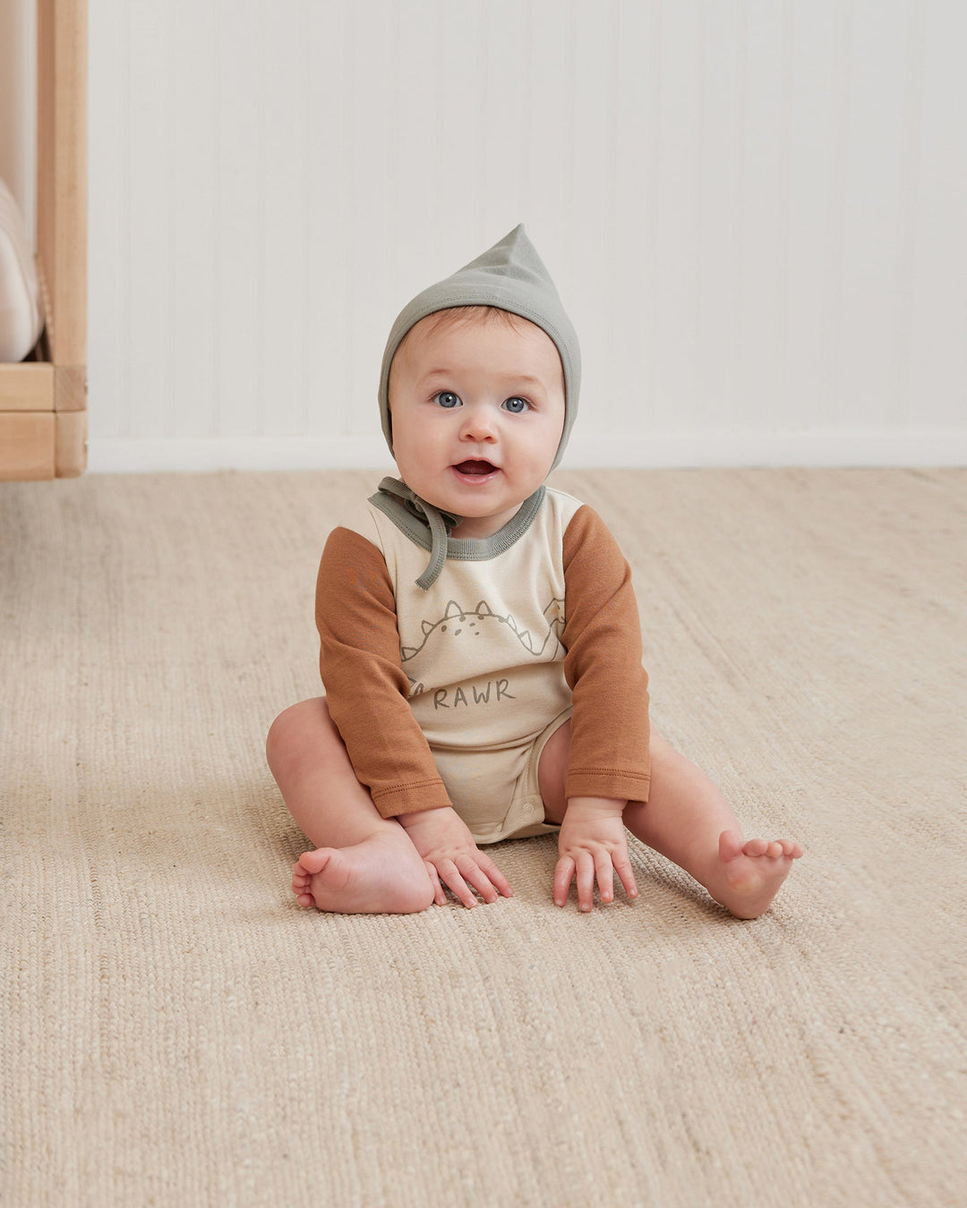 Quincy Mae - Long Sleeve Dino Romper in Natural