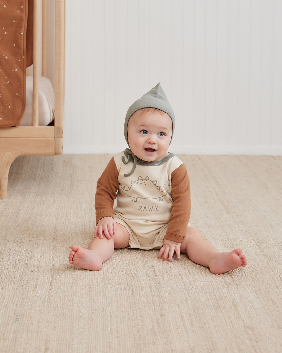 Quincy Mae - Long Sleeve Dino Romper in Natural