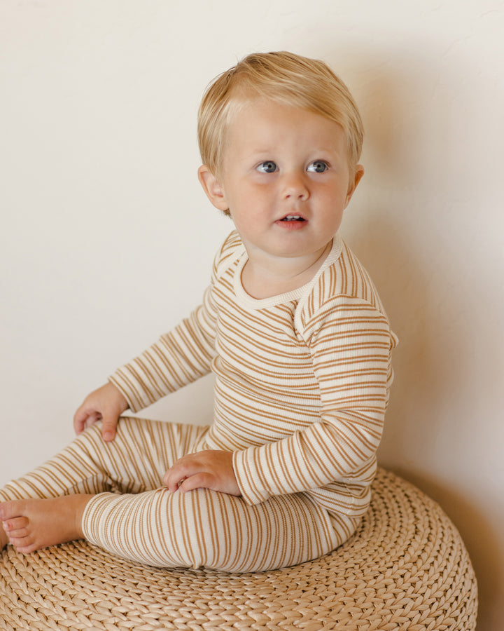 Quincy Mae - Ribbed Tee and Pant Set in Golden Stripe