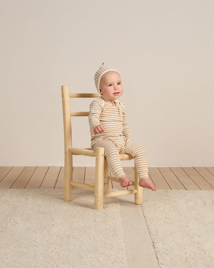 Quincy Mae - Ribbed Tee and Pant Set in Golden Stripe