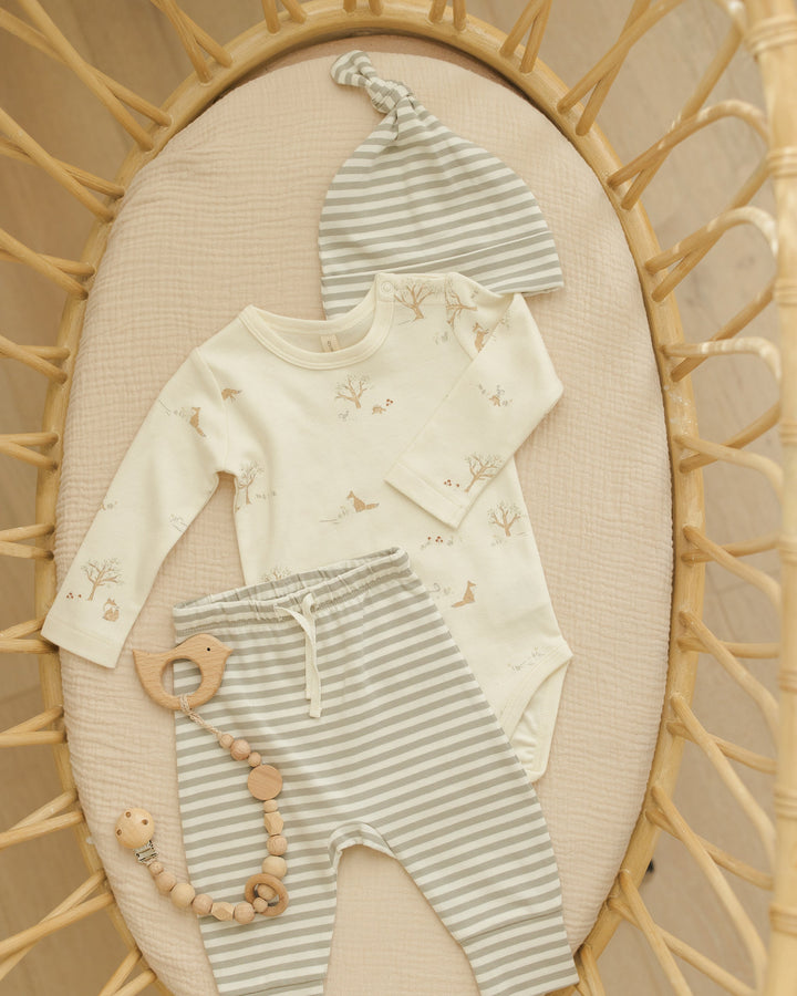 Quincy Mae - Baby Drawstring Pants in Fern Stripe
