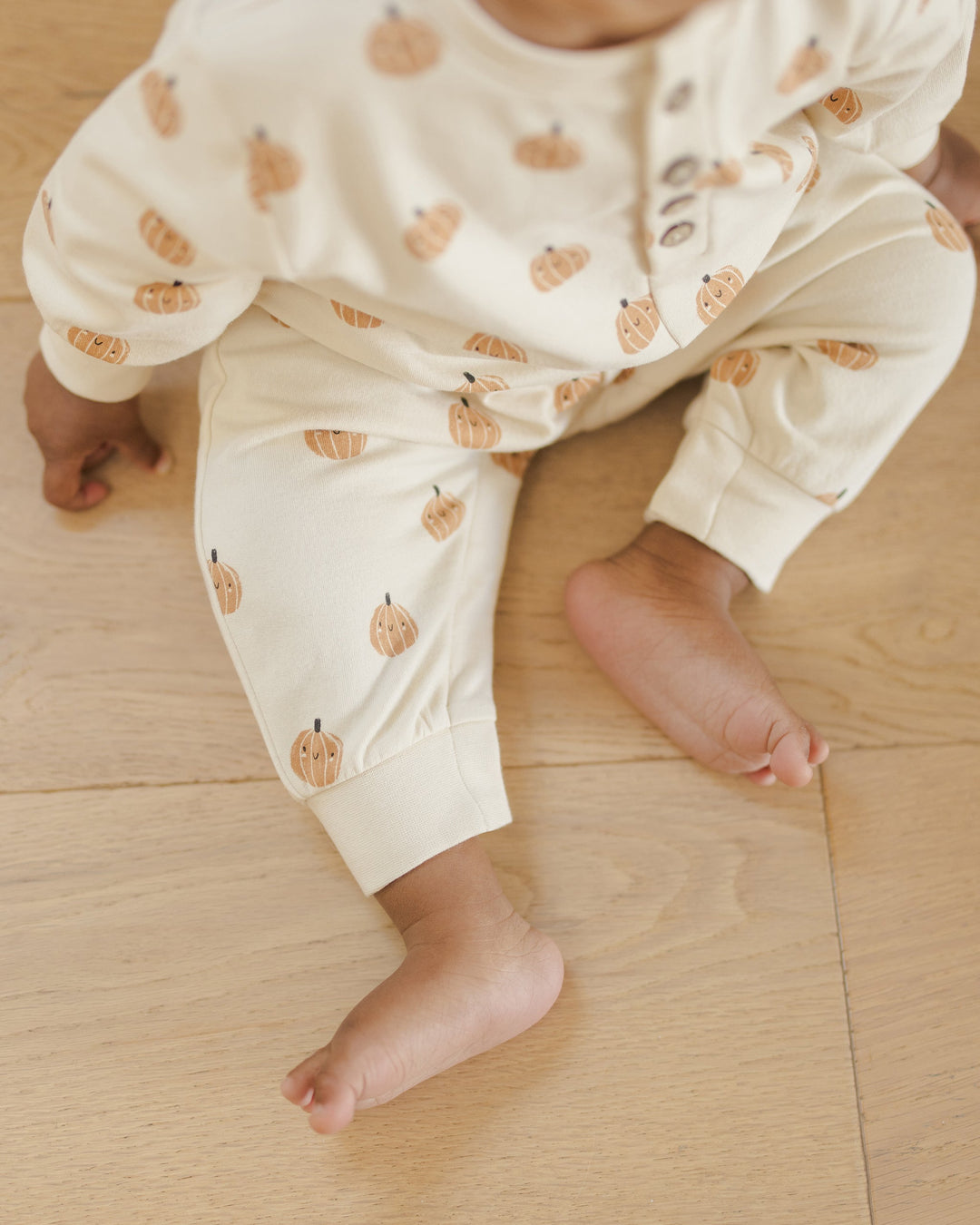 Quincy Mae - Relaxed Fleece Pumpkins Jumpsuit in Natural
