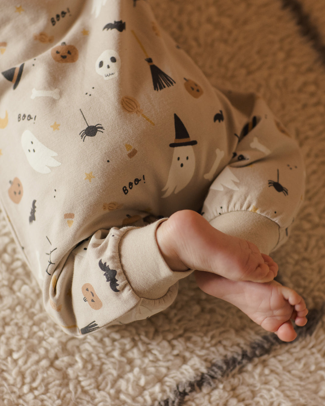 Quincy Mae - Relaxed Fleece Jumpsuit in Halloween