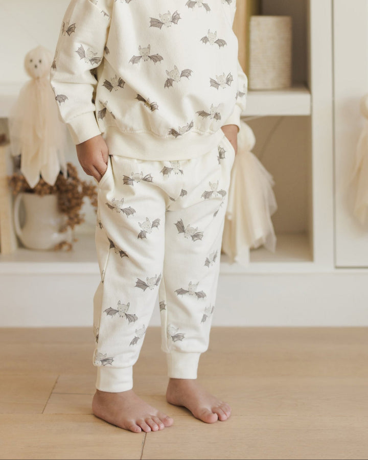 Quincy Mae bats fleece joggers