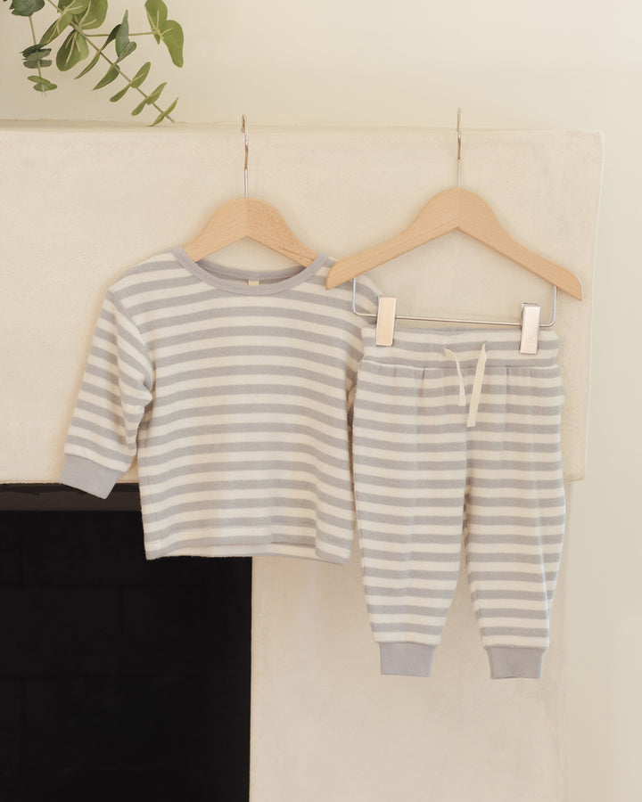 Quincy Mae boys cozy set in blue stripes