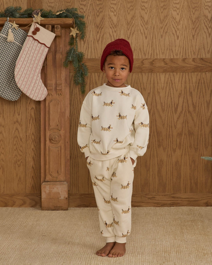 Rylee + Cru - Relaxed Sweatshirt in Christmas Dogs