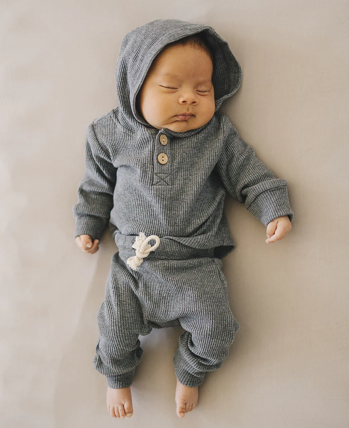Mebie Baby - Waffle Hooded Two-Piece Set in Charcoal