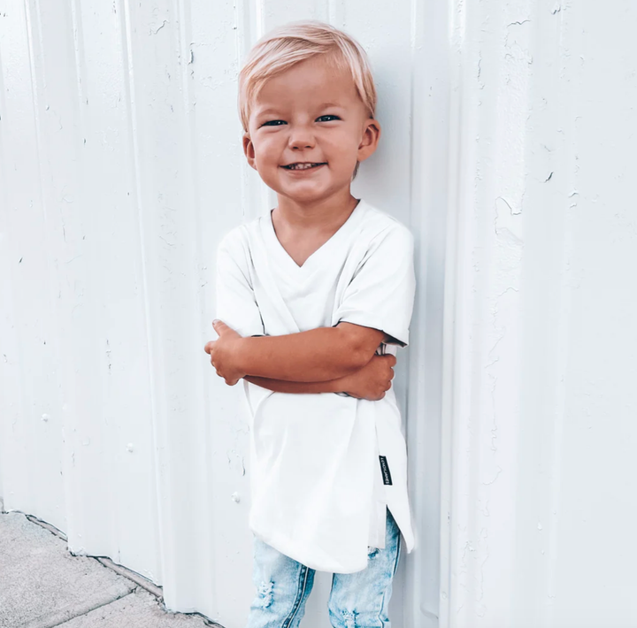 boys white vneck tshirt