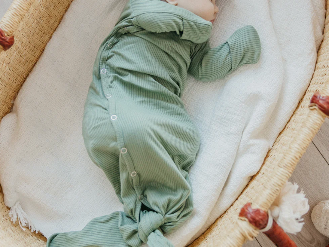 Copper Pearl - Newborn Knotted Gown in Clover