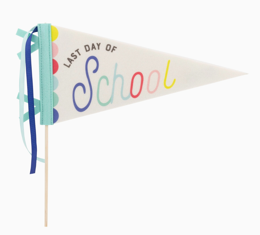First Day/Last Day of School Pennants (2-pack) - 14.5"