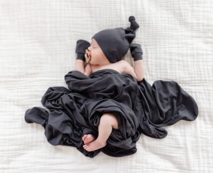 Lou Lou & Co - Hudson Ribbed Swaddle Blanket in Charcoal
