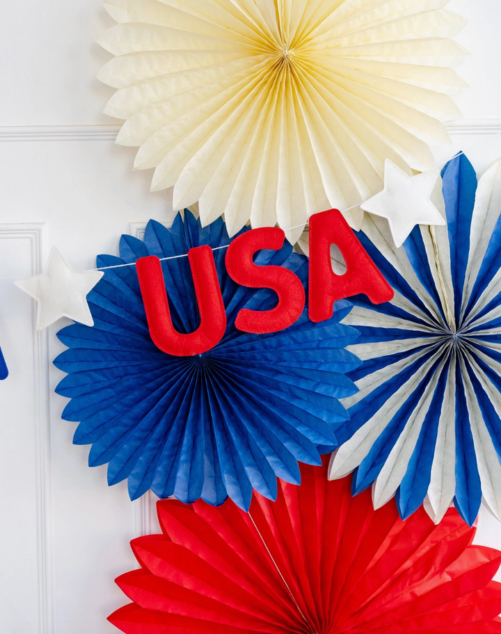 USA Puffy Felt Banner in Red/White/Blue