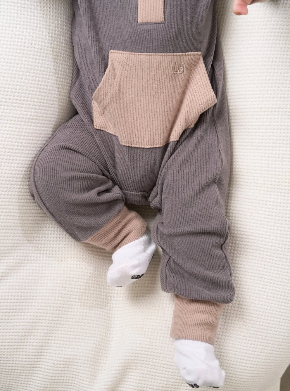 Little Bipsy - Colorblock Ribbed Romper in Graphic/Mushroom