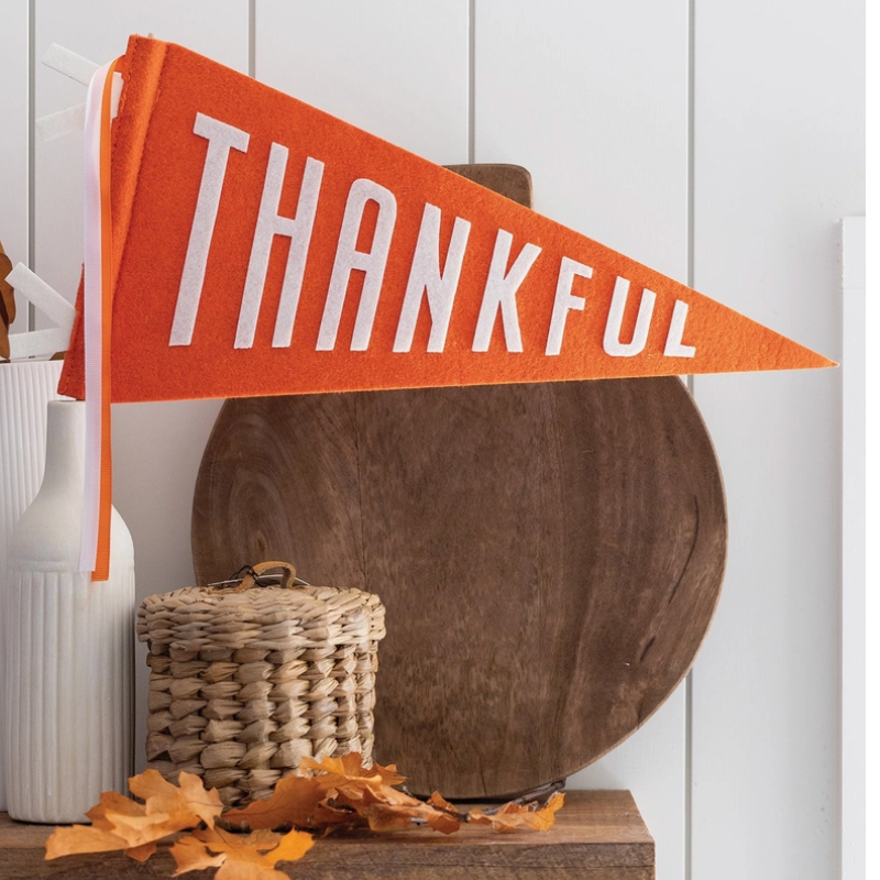 Thanksgiving felt banner centerpiece