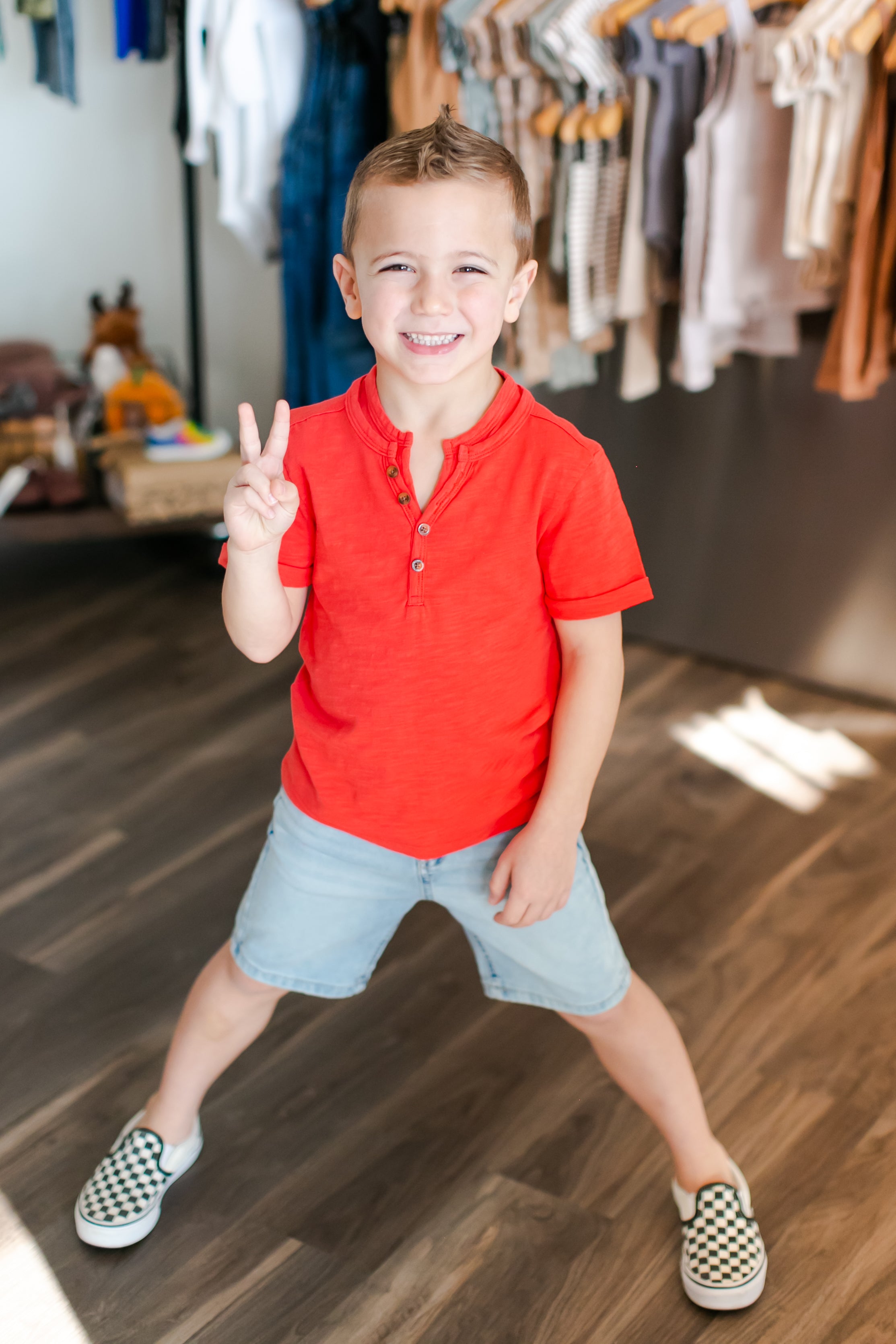 Appaman - Boys Short Sleeve Hilltop Henley in Burnt Sienna