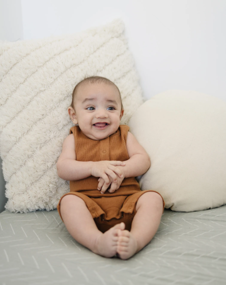 Mebie Baby - Ribbed Cotton Shorts Romper in Honey