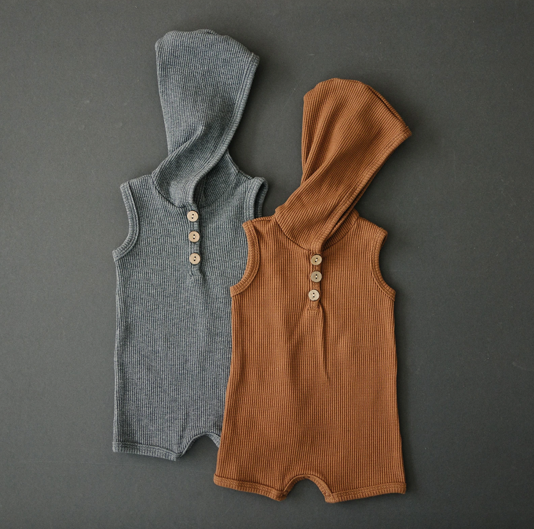 Mebie Baby - Waffle Hooded Short Romper in Charcoal