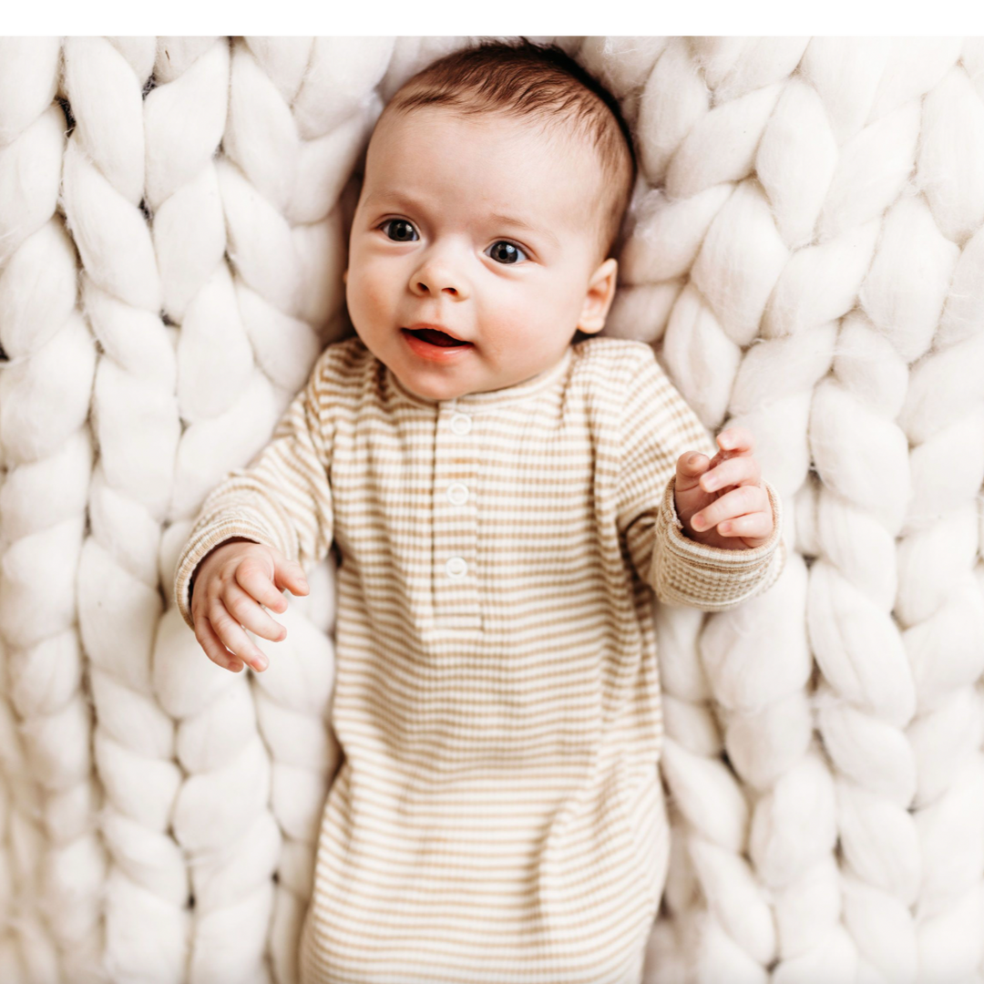 City Mouse - Organic Ribbed Baby Gown in Sesame Stripe