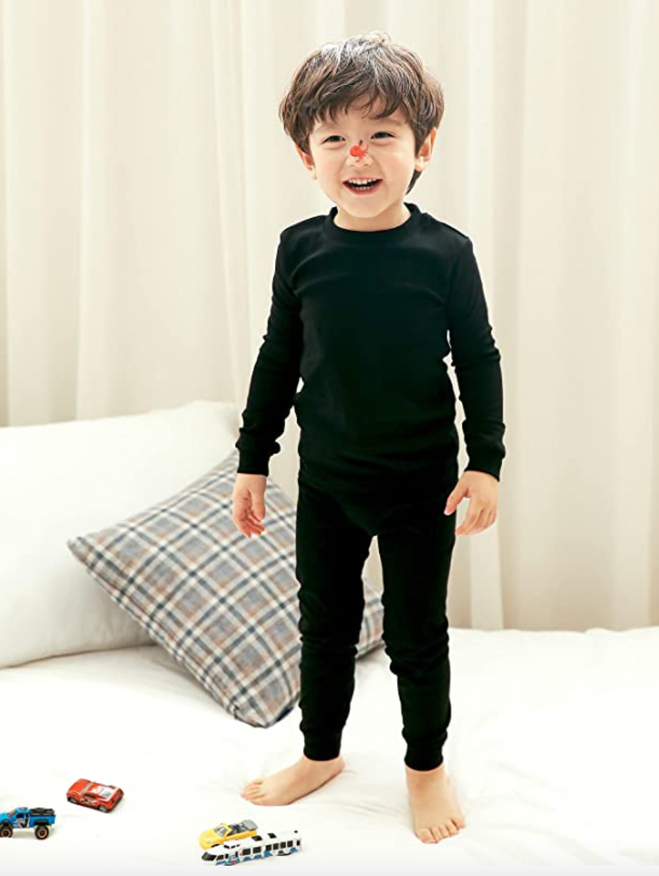 Basic Kids' Two-Piece Long-Sleeve Pajamas in Black