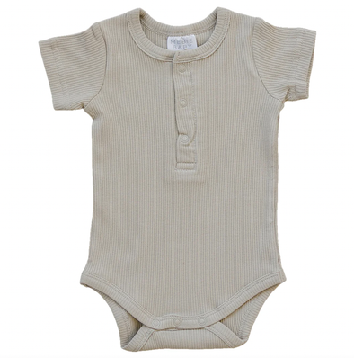 Mebie Baby - Organic Ribbed Henley Onesie in Oatmeal